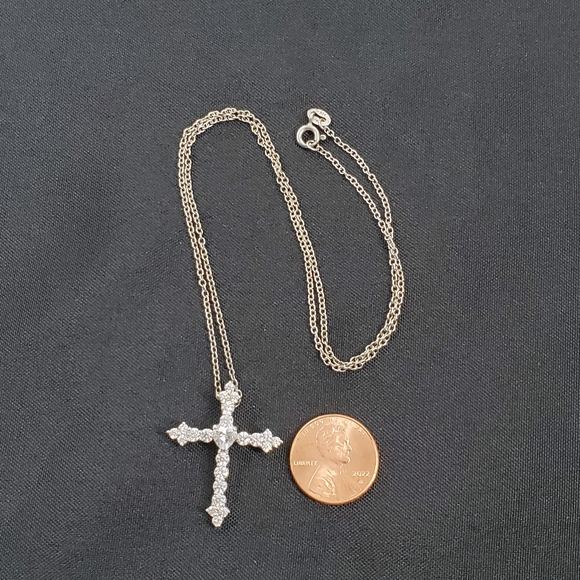 18" Sterling Silver Necklace CZ Cubic Zirconia Jeweled Studded 925 Cross Pendant - Picture 7 of 10